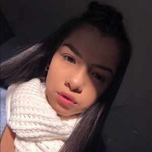 Meet your Posher, Rocio